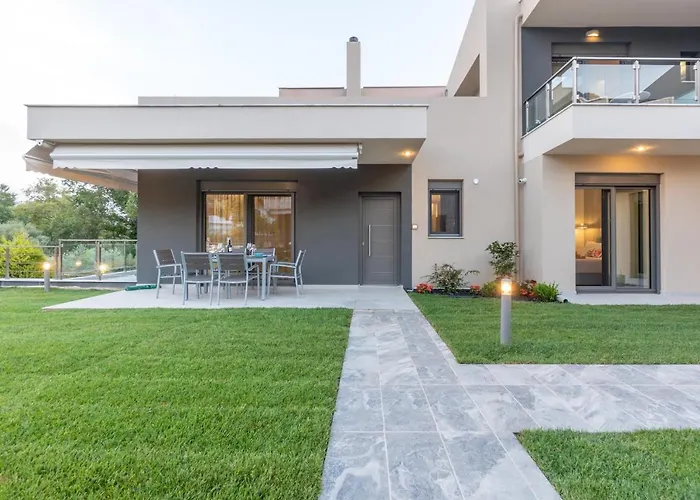 3 Doors Villas