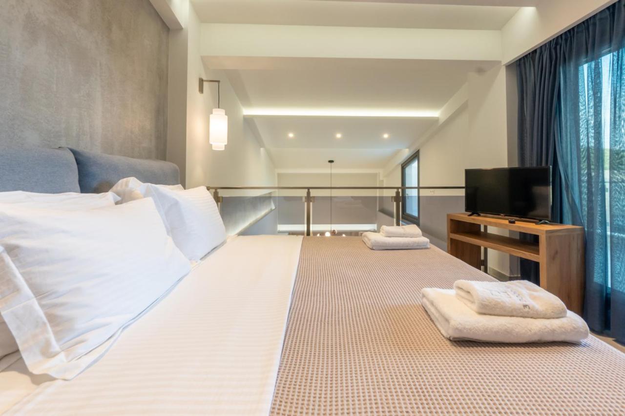 3 Doors Holiday home Nea Iraklitsa