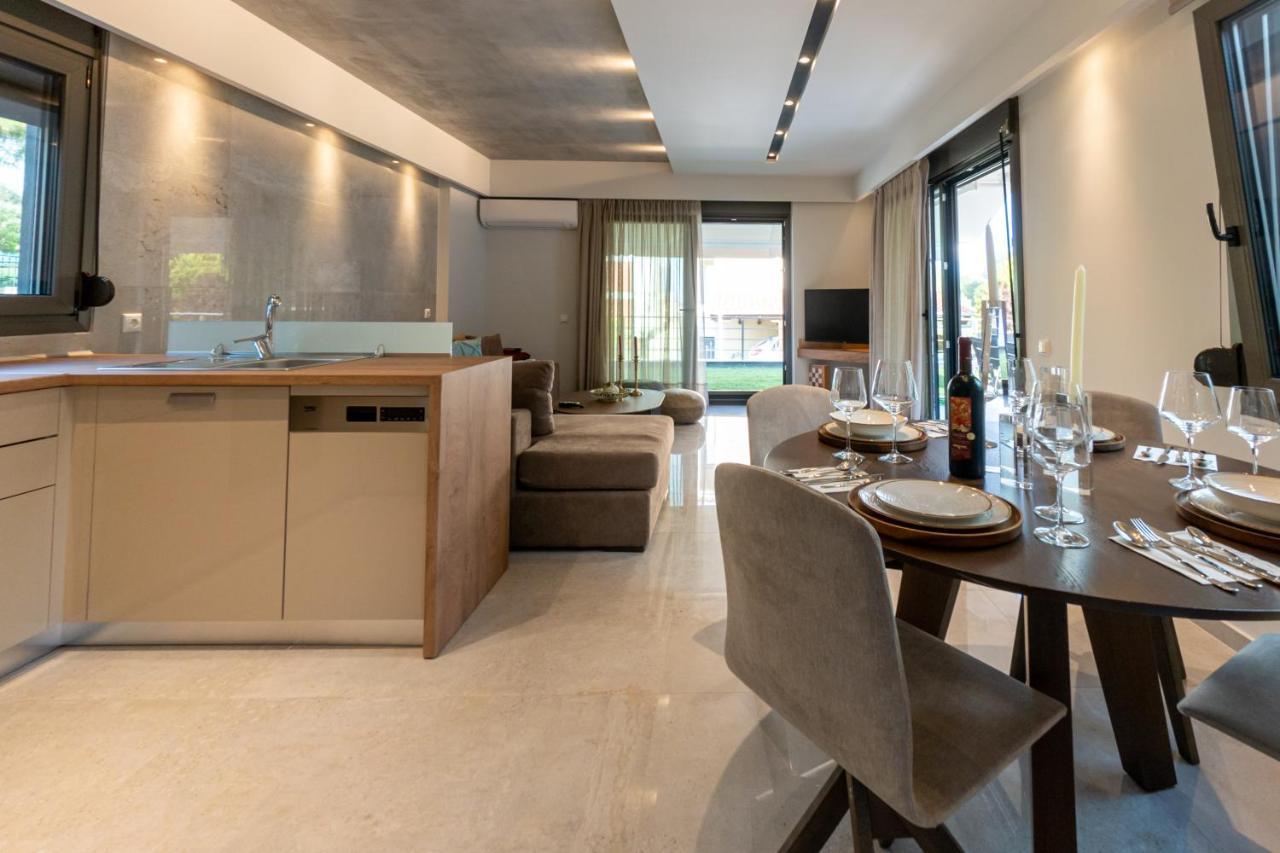 3 Doors Holiday home Nea Iraklitsa